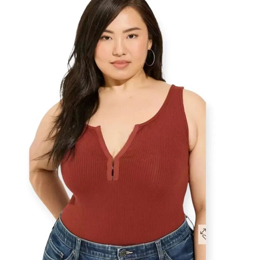 6X 30W Torrid Rib Scoop Neck Hook Eye Tank Brown Stretch Plussize Layering  NWT